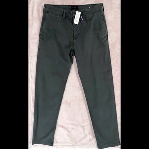 American Eagle Men’s Slim Straight Extreme Flex Pants